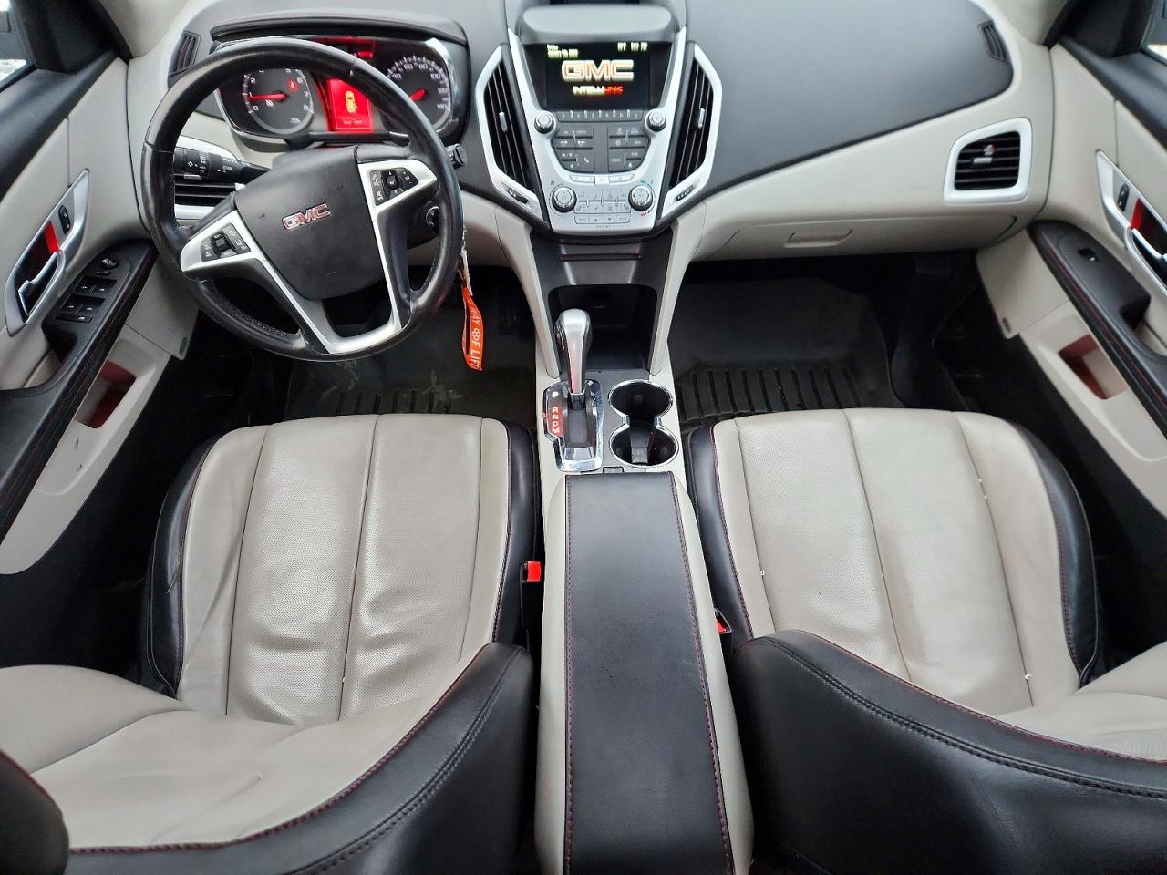 2015 GMC TERRAIN SLT photo 8