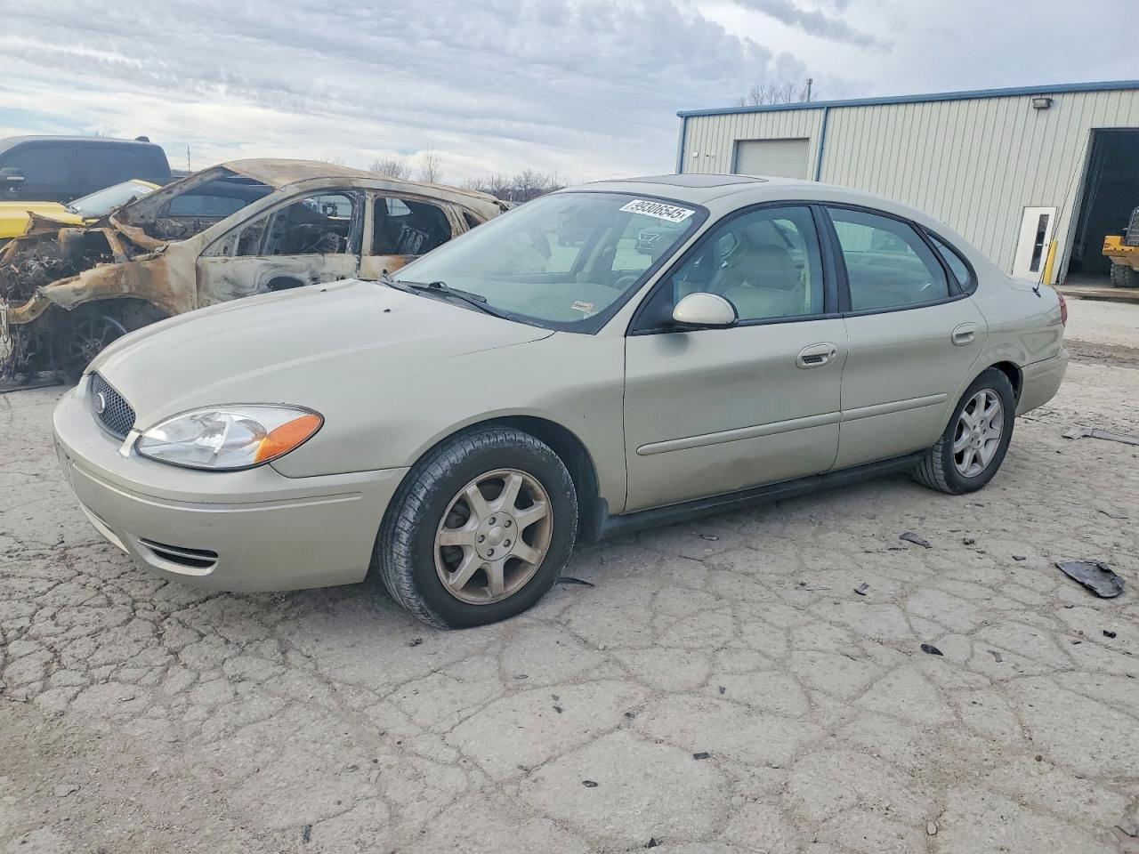 2006 FORD TAURUS