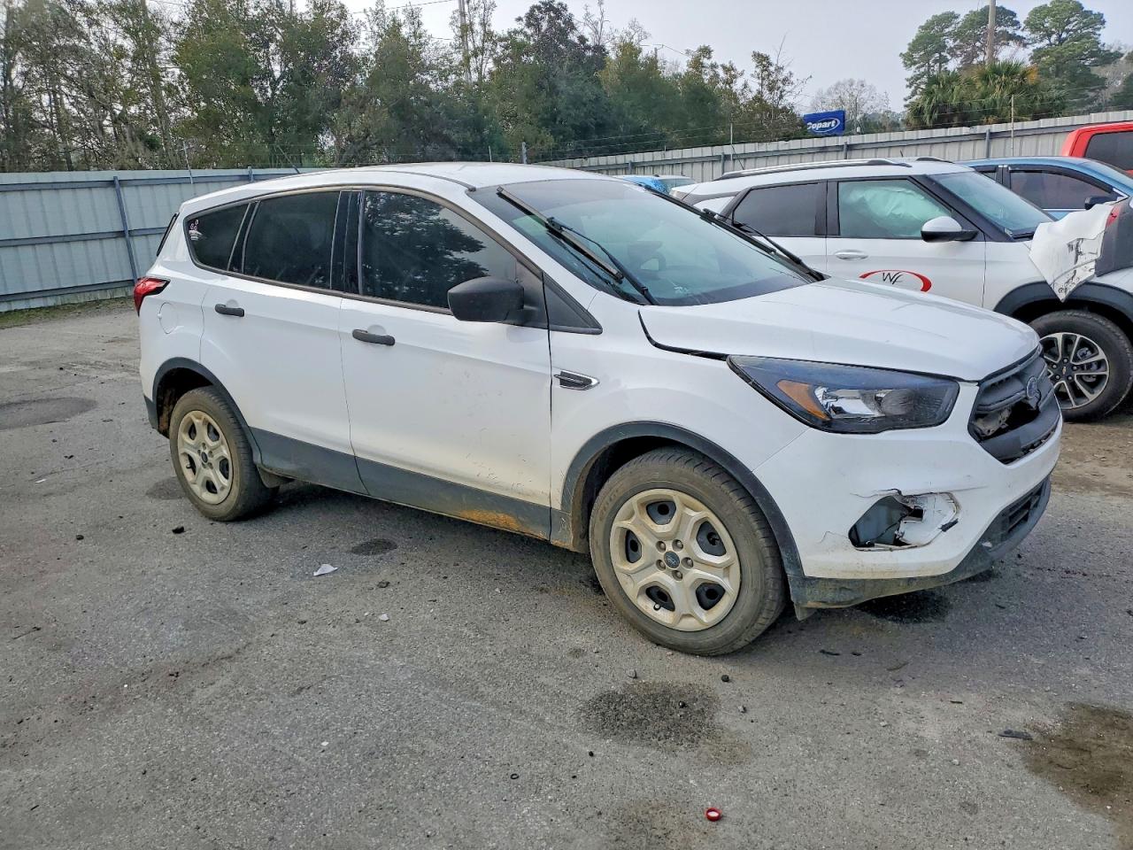 2019 FORD ESCAPE S photo 4