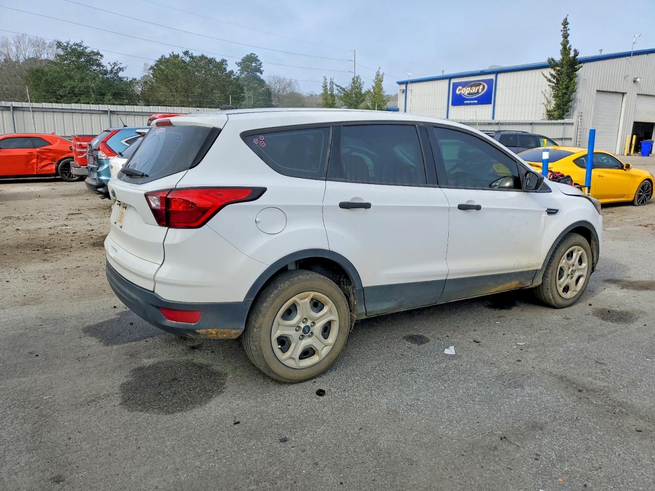 2019 FORD ESCAPE S photo 3