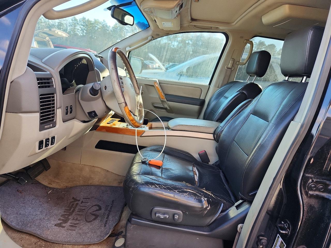 2004 INFINITI QX56 photo 7