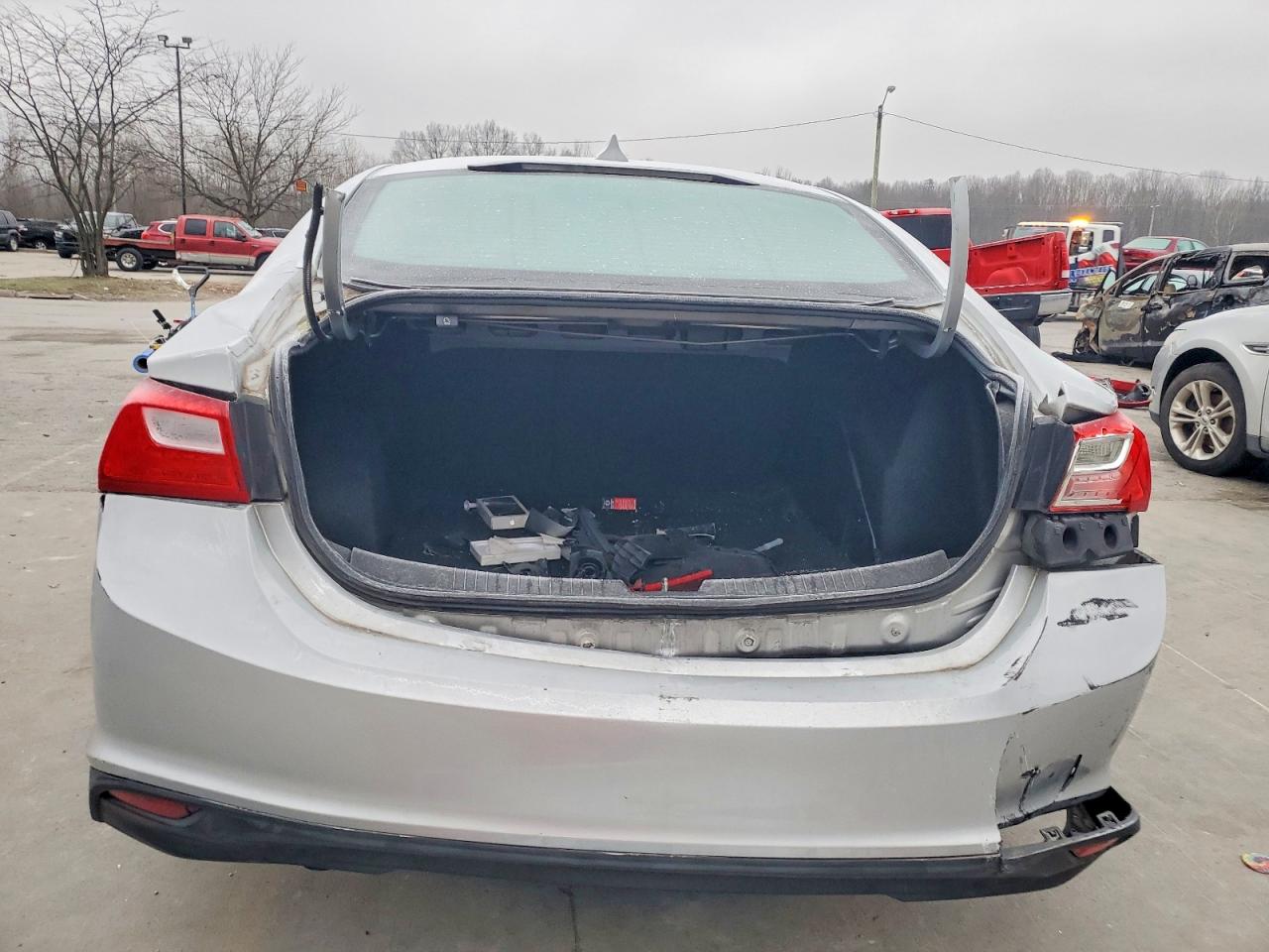 2017 CHEVROLET MALIBU LT photo 6