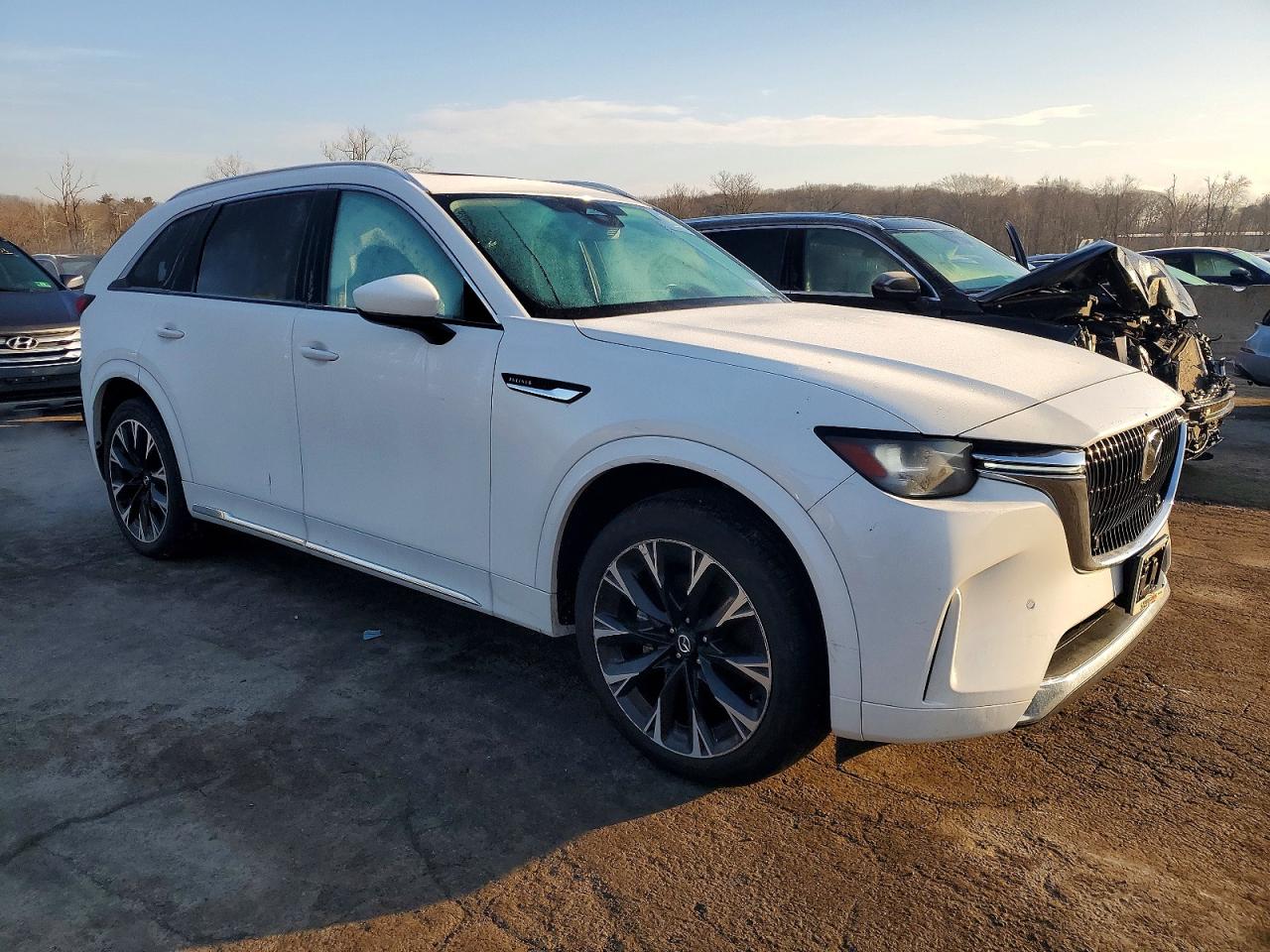 2024 MAZDA CX-90 photo 4