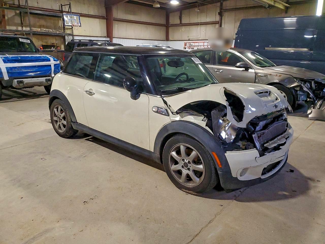 2010 MINI COOPER S photo 4