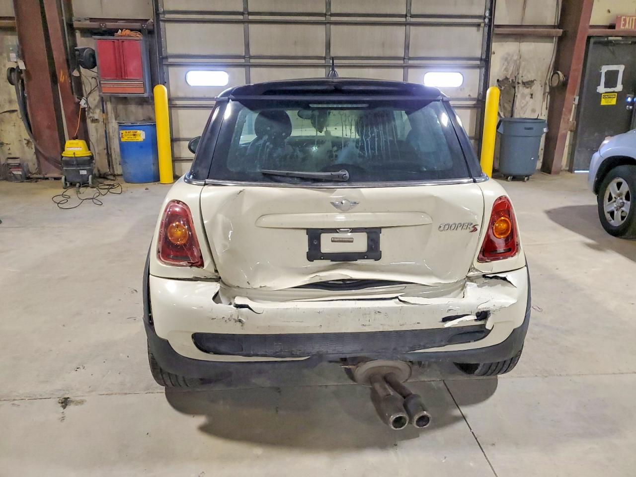 2010 MINI COOPER S photo 6