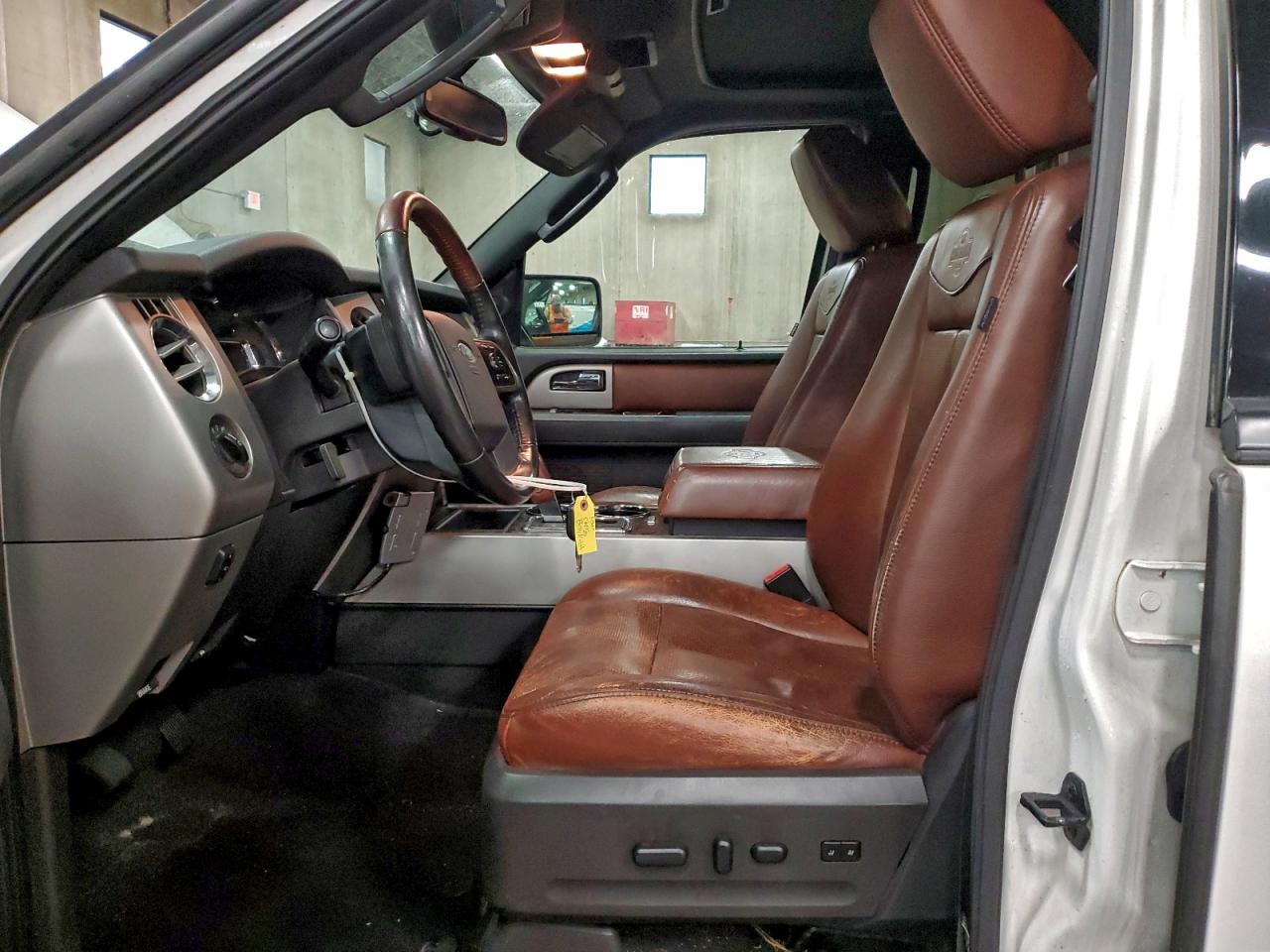 2011 FORD EXPEDITION XLT photo 7
