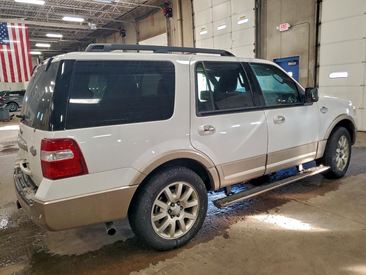 2011 FORD EXPEDITION XLT photo 3