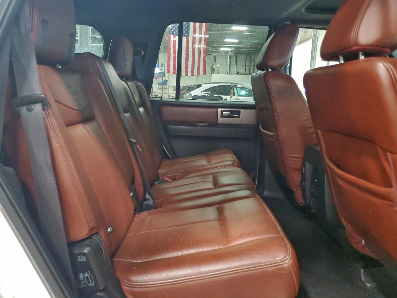 2011 FORD EXPEDITION XLT photo 11