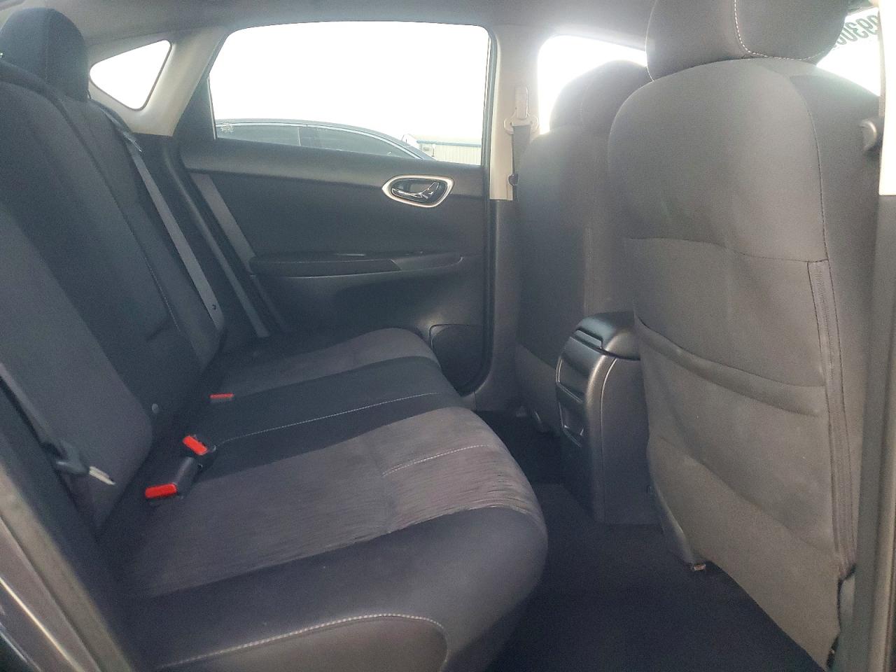 2015 NISSAN SENTRA S photo 10