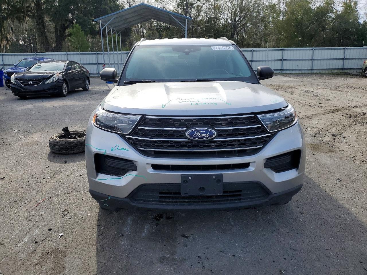 2024 FORD EXPLORER XLT photo 5