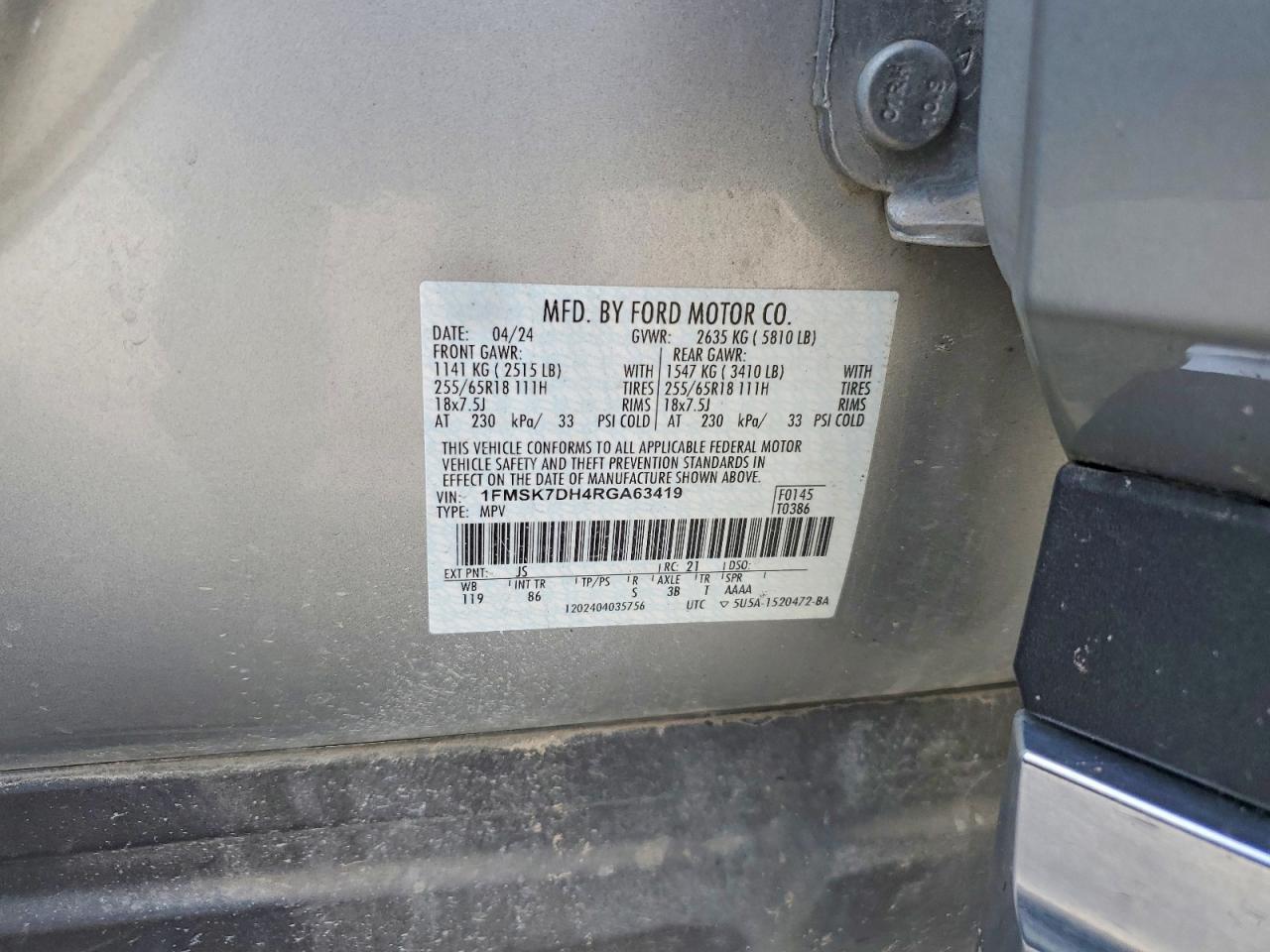 2024 FORD EXPLORER XLT photo 14