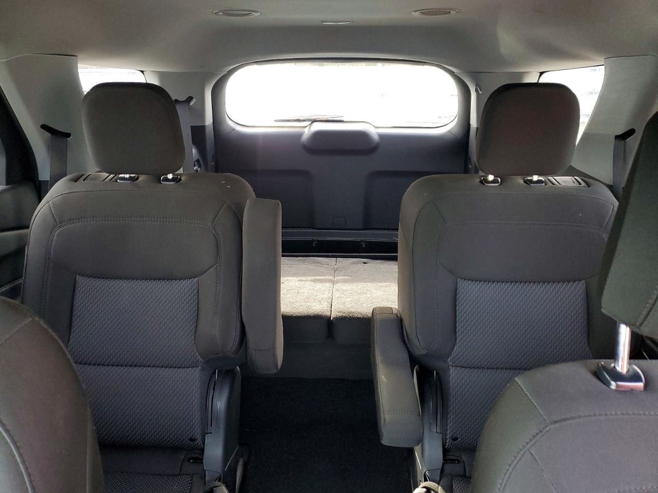 2024 FORD EXPLORER XLT photo 10