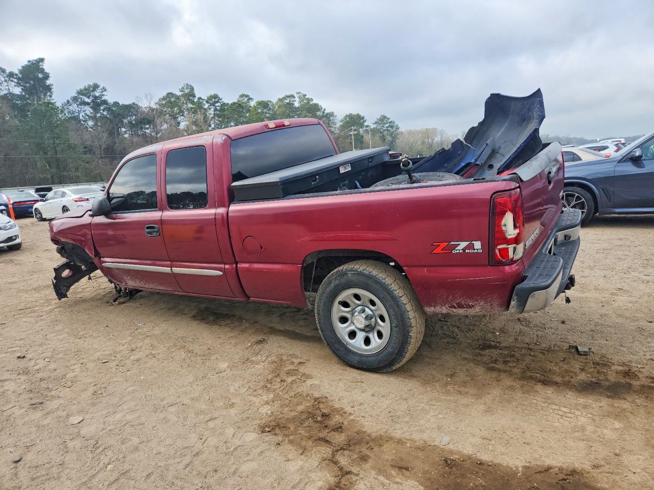 2006 GMC NEW SIERRA K1500 photo 2