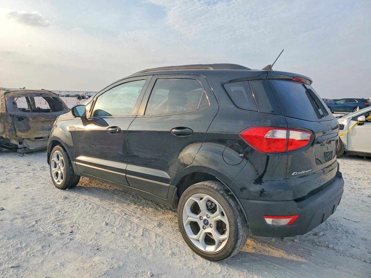 2021 FORD ECOSPORT SE photo 2