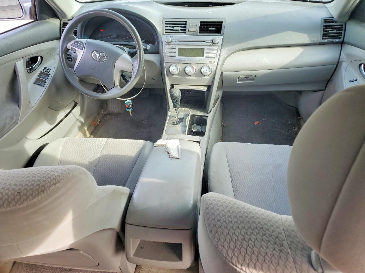 2011 TOYOTA CAMRY BASE photo 8
