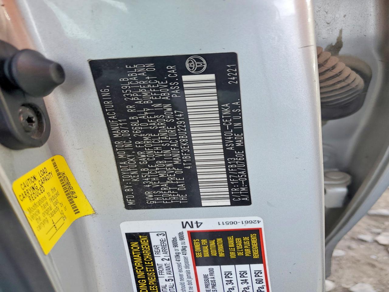 2011 TOYOTA CAMRY BASE photo 12