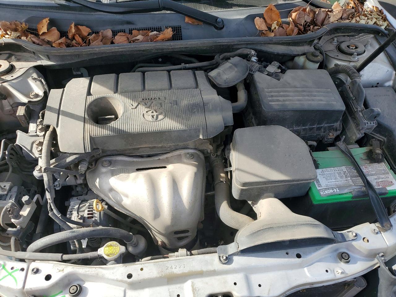 2011 TOYOTA CAMRY BASE photo 11