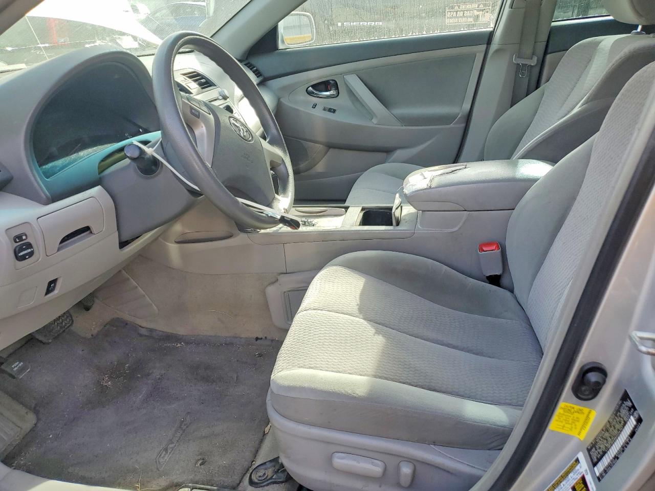 2011 TOYOTA CAMRY BASE photo 7