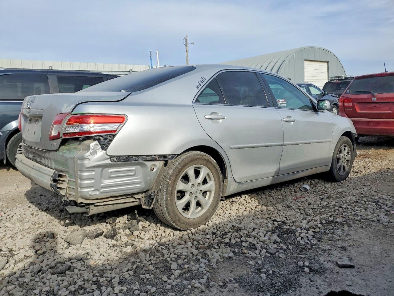 2011 TOYOTA CAMRY BASE photo 3