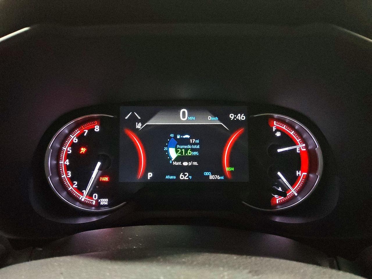 2025 TOYOTA RAV4 XLE photo 9