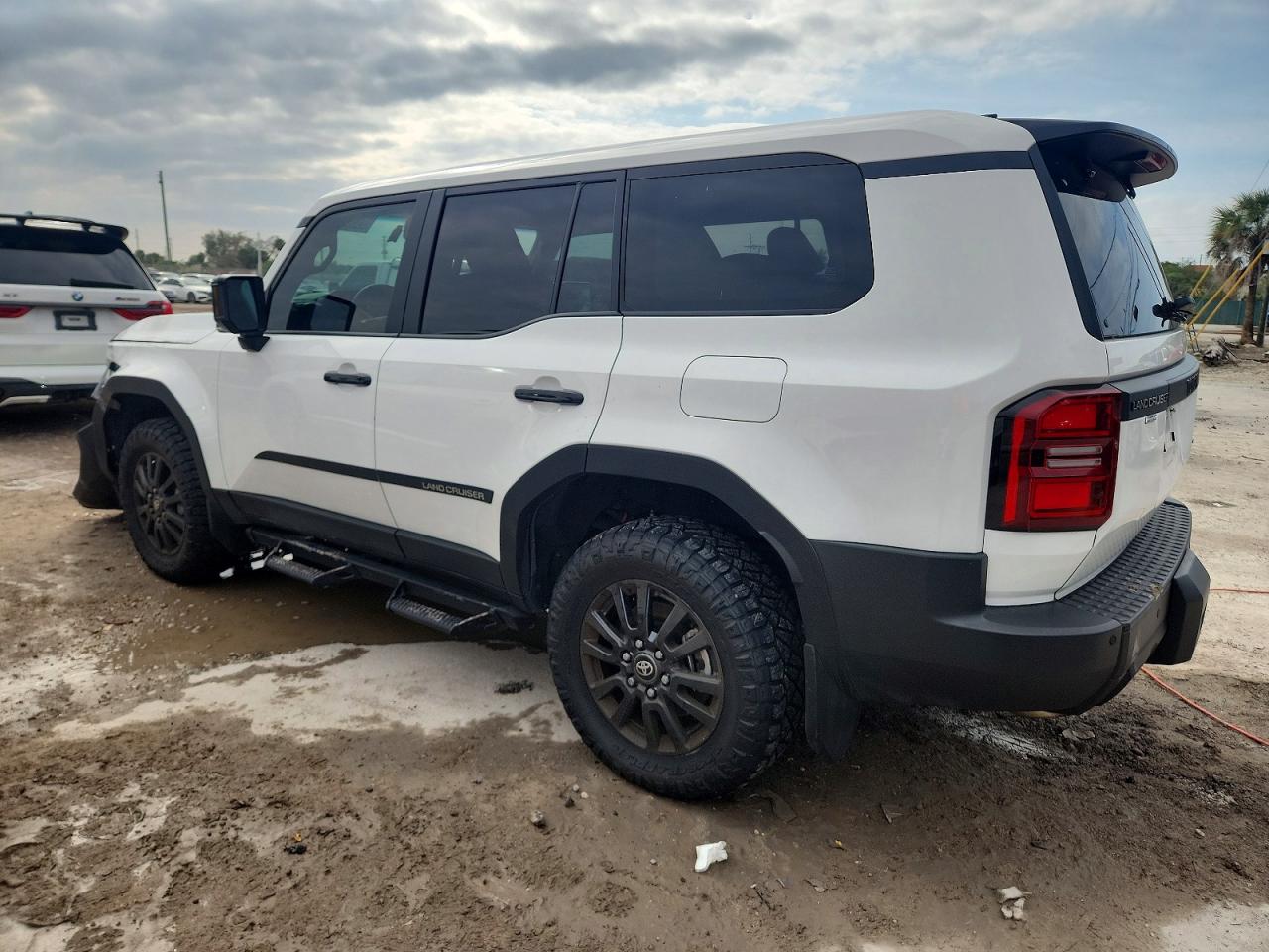2025 TOYOTA LAND CRUISER BASE photo 2