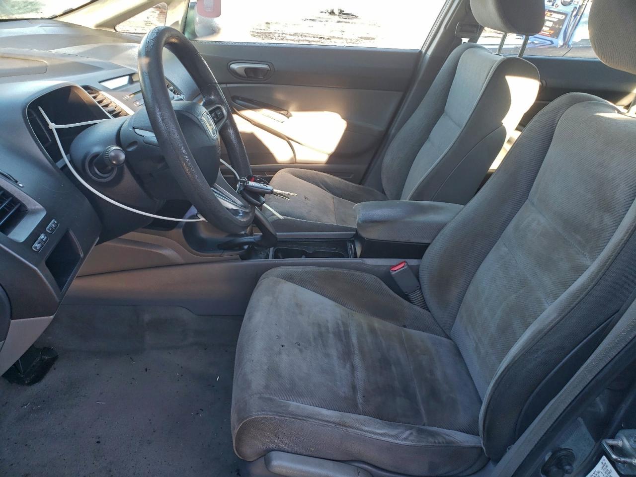 2010 HONDA CIVIC LX photo 13