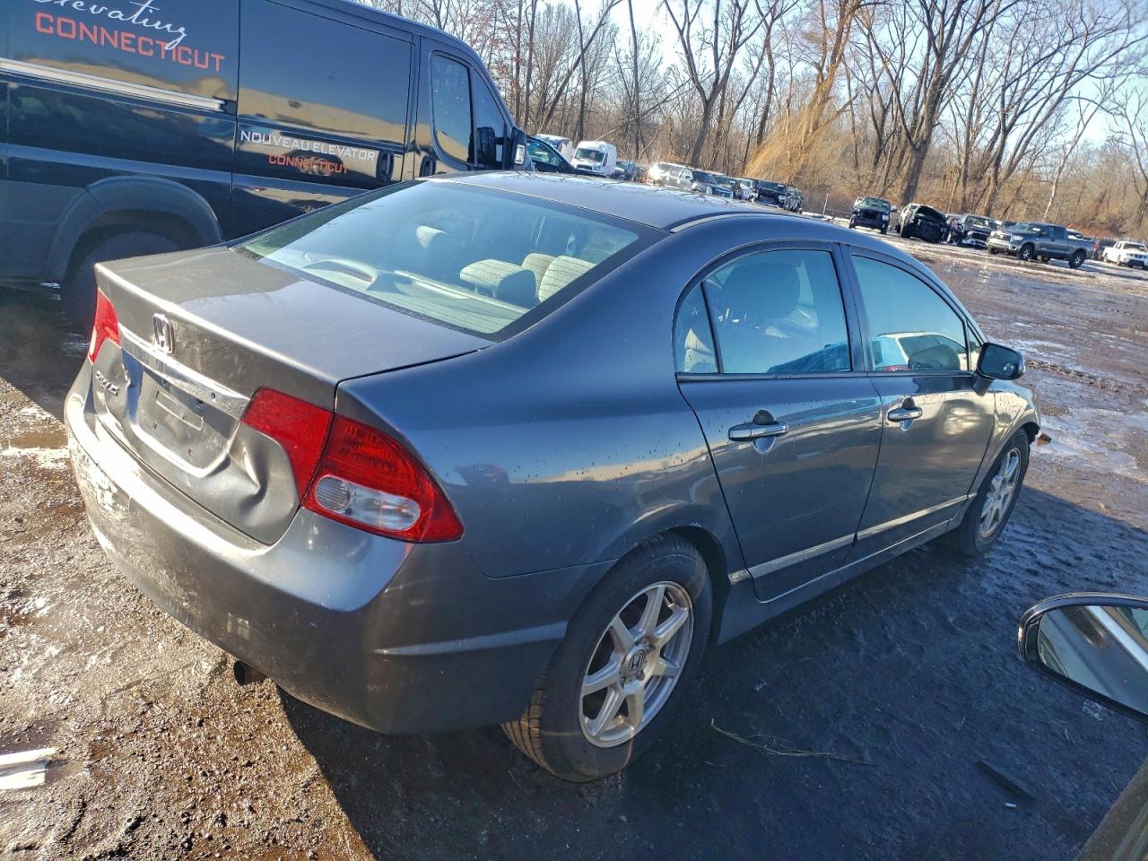 2010 HONDA CIVIC LX photo 5