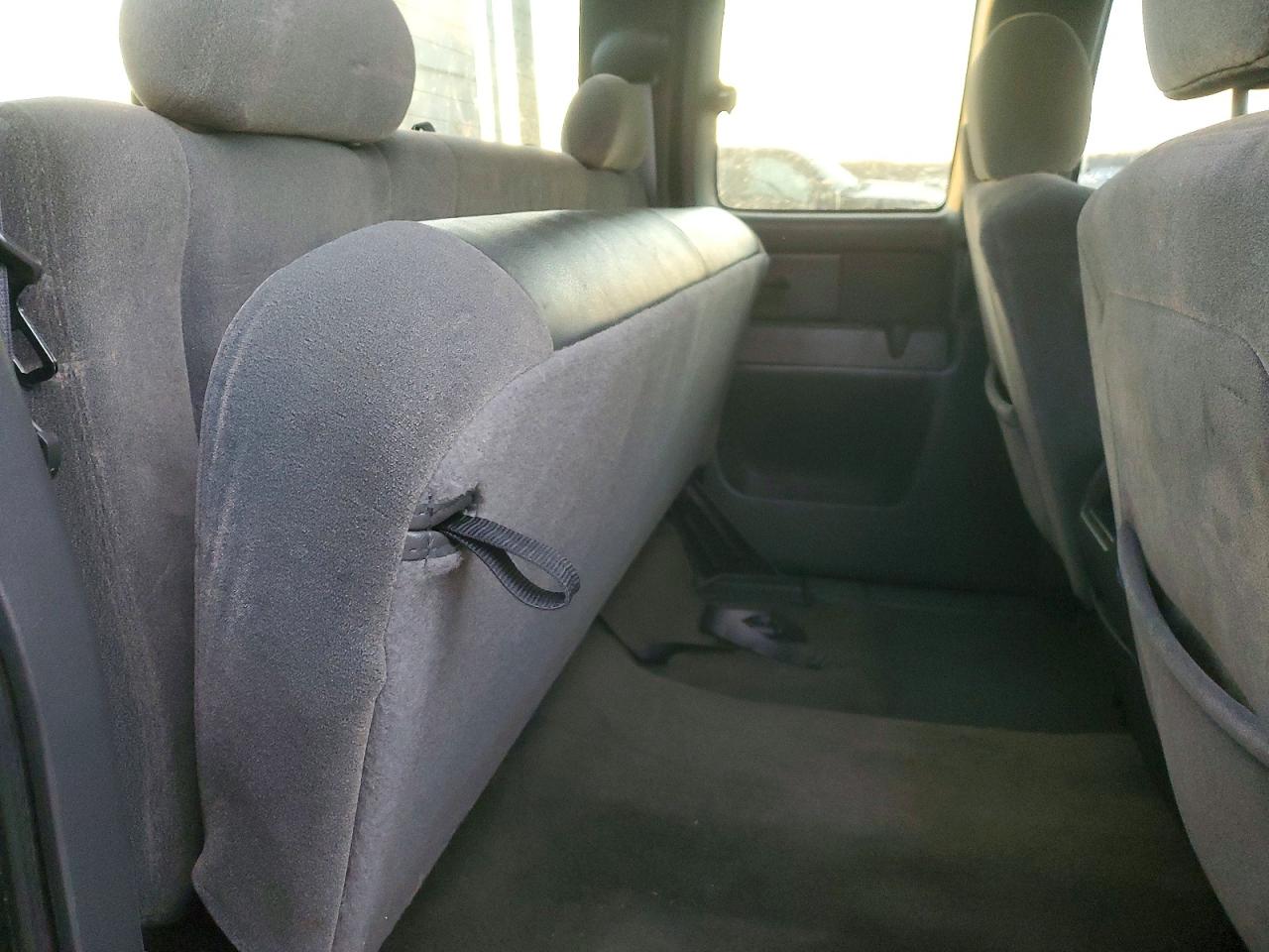 2005 CHEVROLET SILVERADO K1500 photo 10