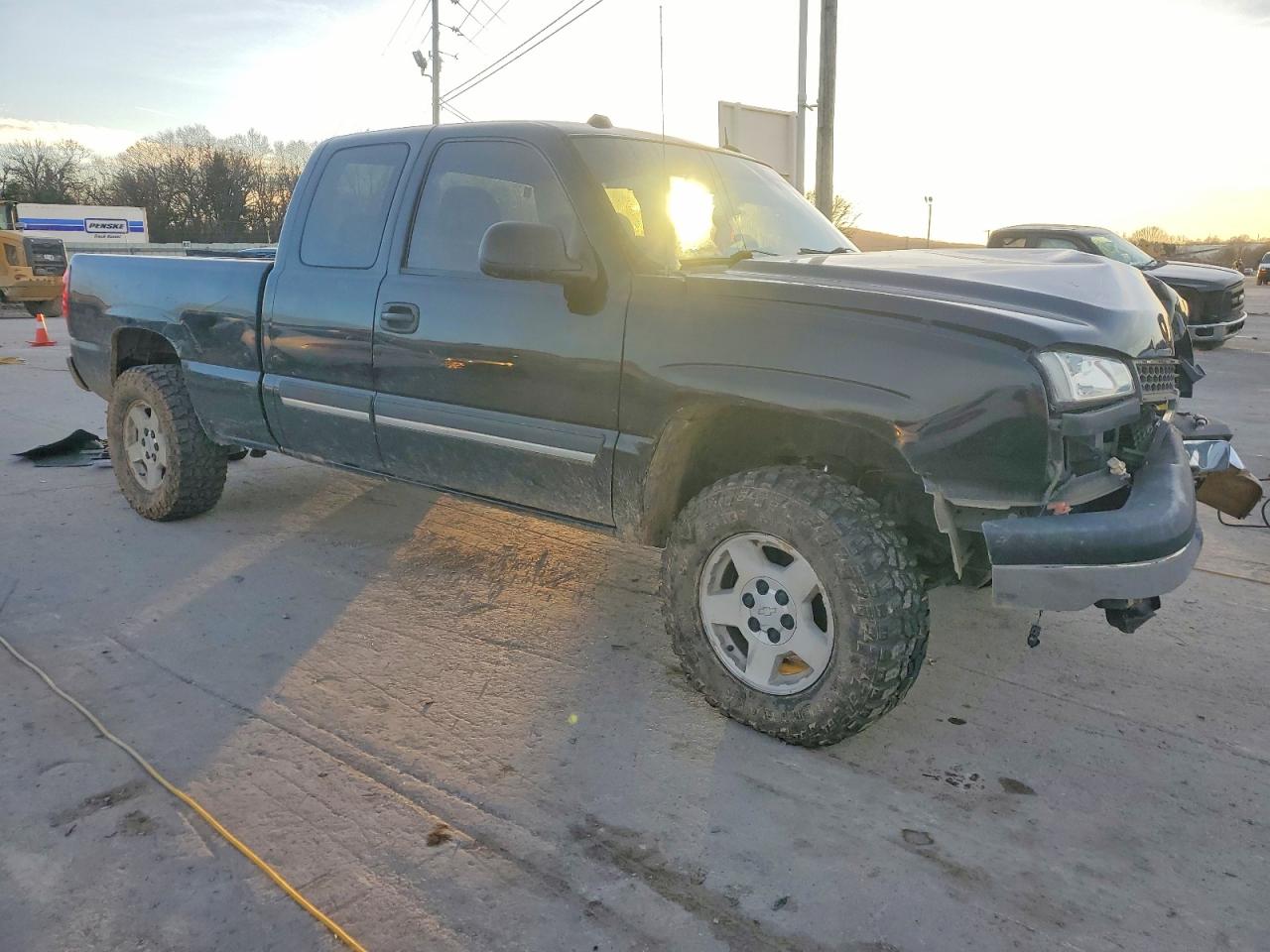 2005 CHEVROLET SILVERADO K1500 photo 4