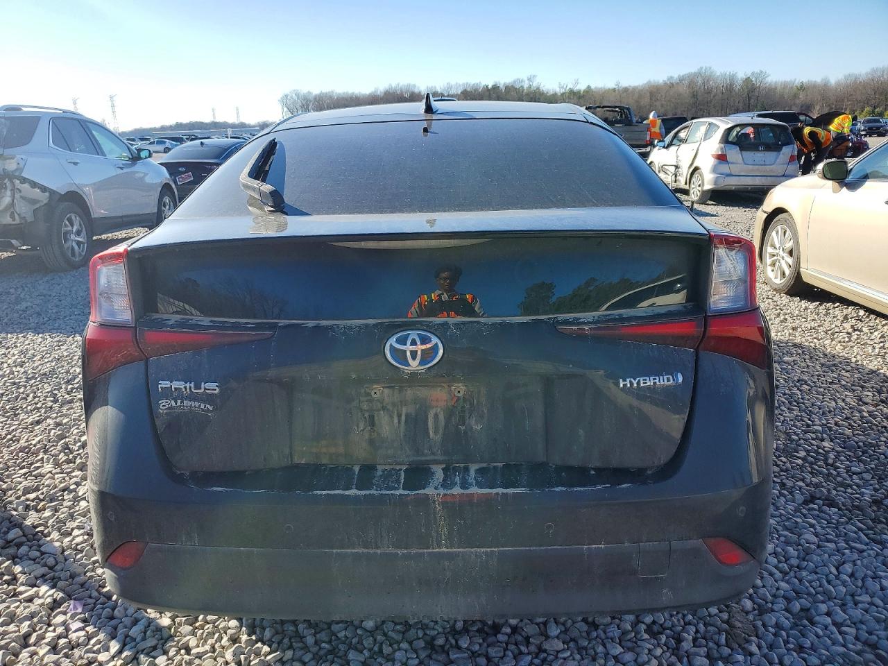 2019 TOYOTA PRIUS LE photo 11