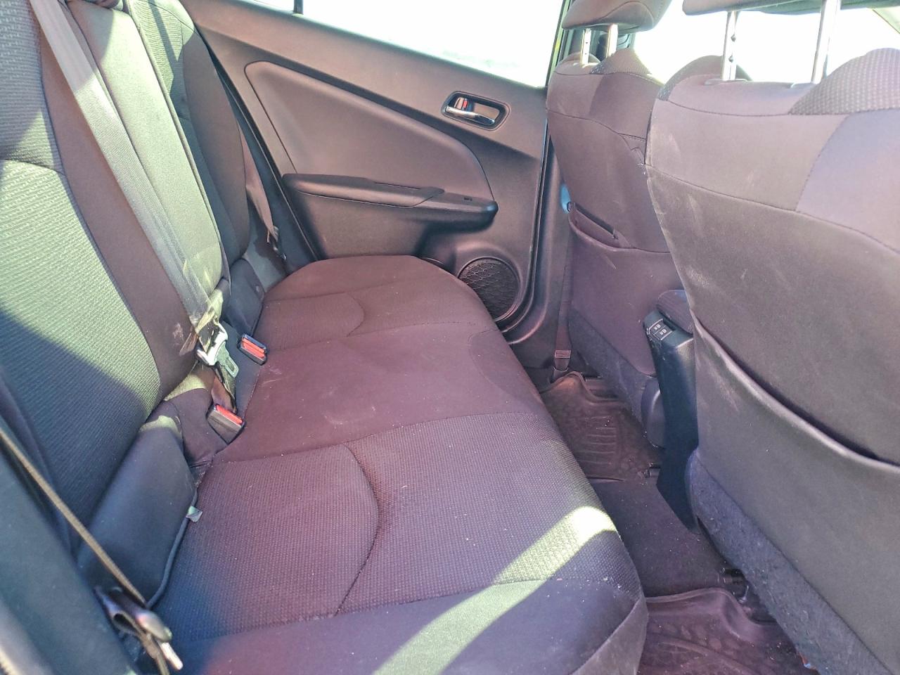 2019 TOYOTA PRIUS LE photo 19