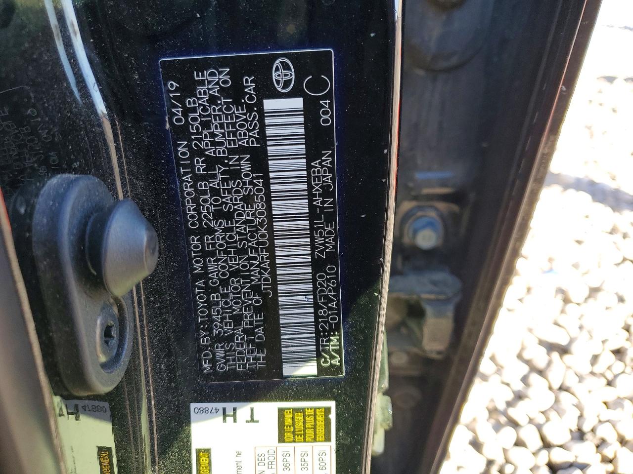 2019 TOYOTA PRIUS LE photo 25