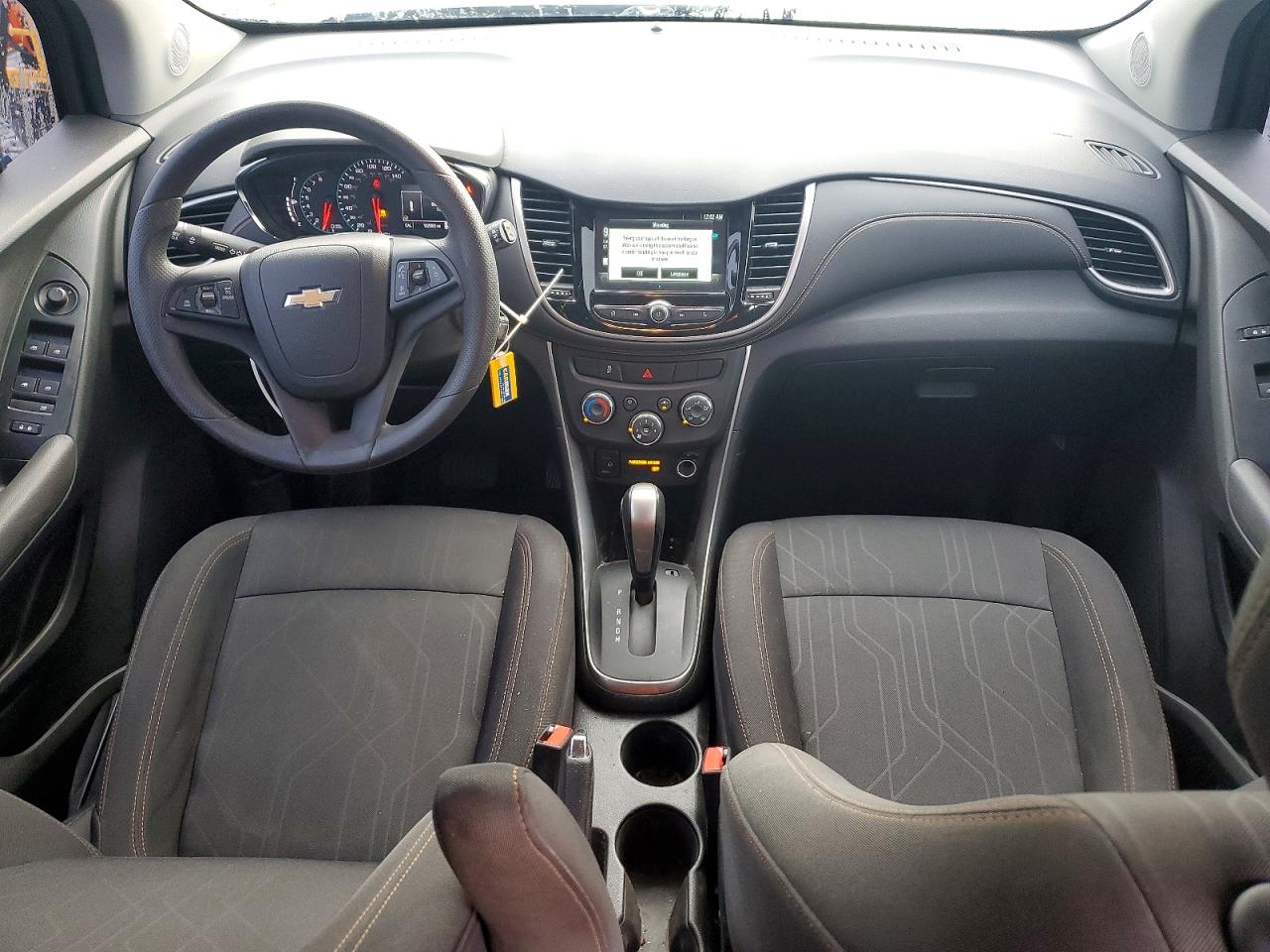 2017 CHEVROLET TRAX 1LT photo 8