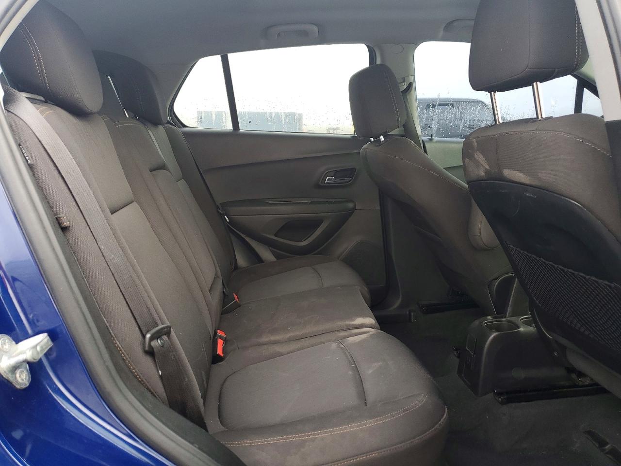 2017 CHEVROLET TRAX 1LT photo 11