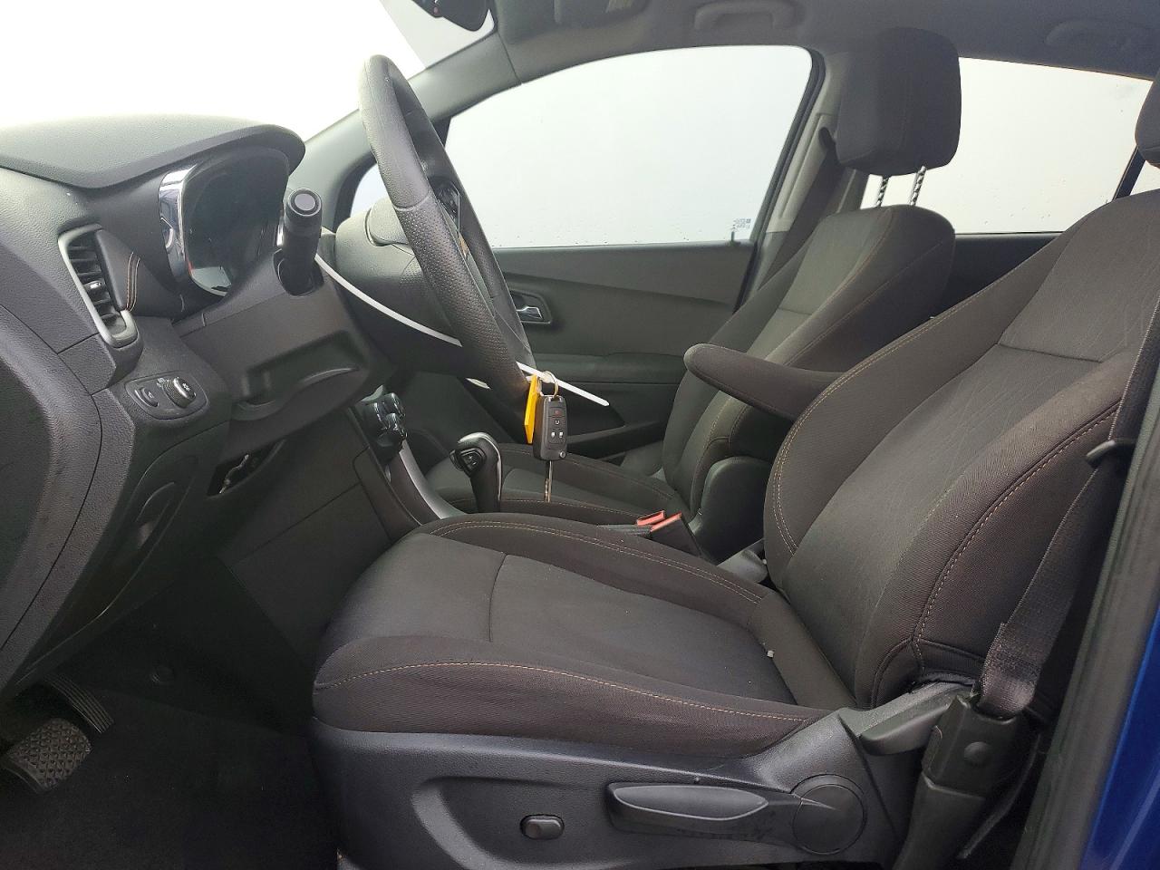 2017 CHEVROLET TRAX 1LT photo 7