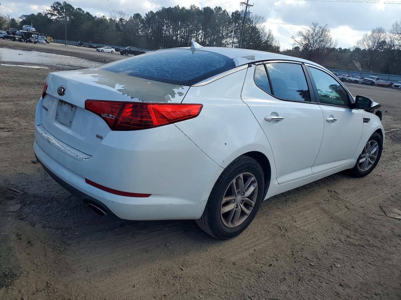 2013 KIA OPTIMA LX photo 3