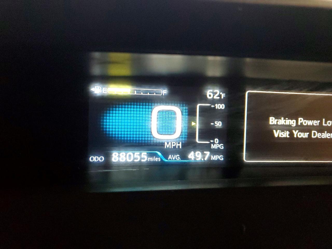 2017 TOYOTA PRIUS photo 9