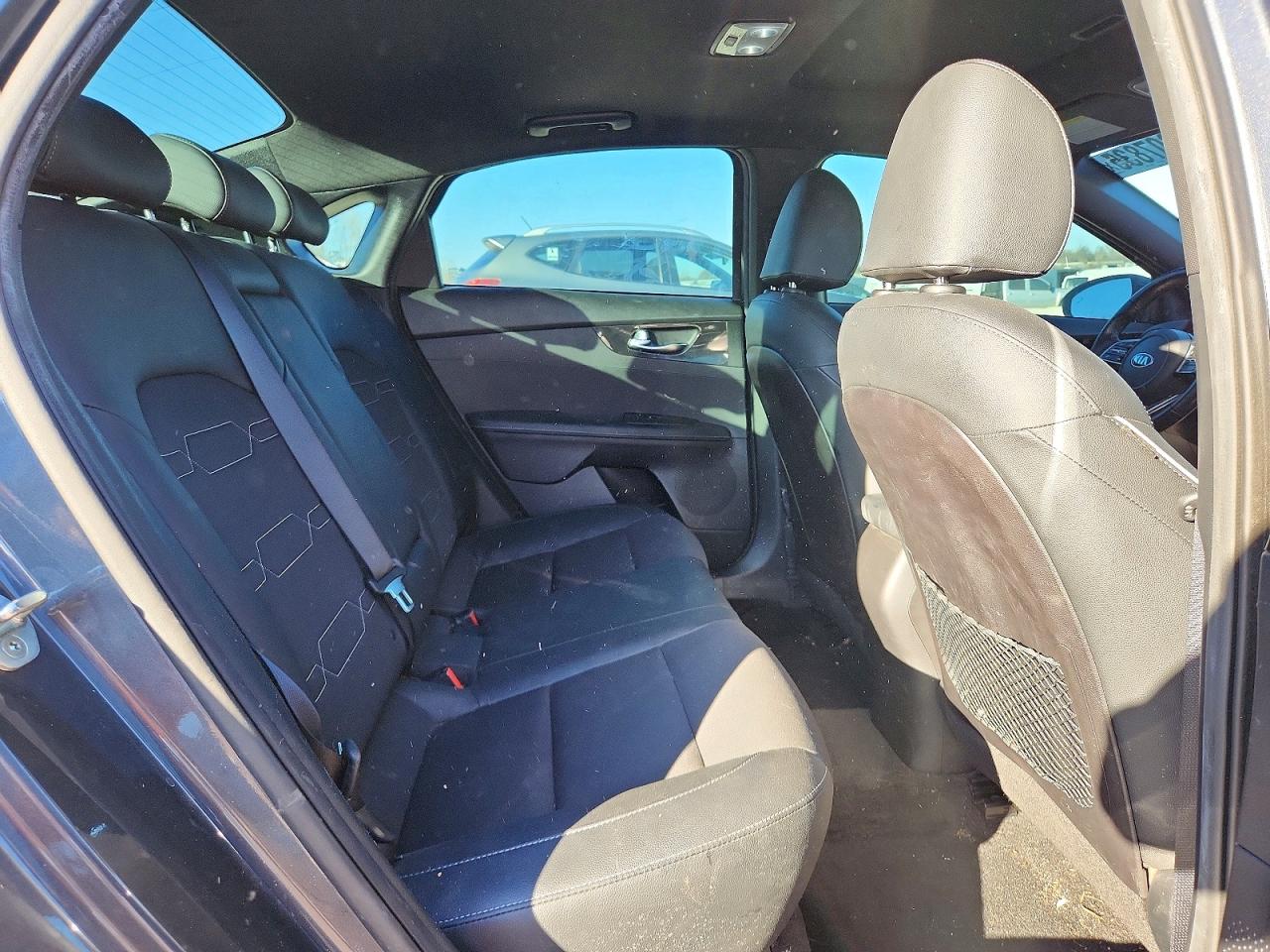 2021 KIA FORTE GT LINE photo 10