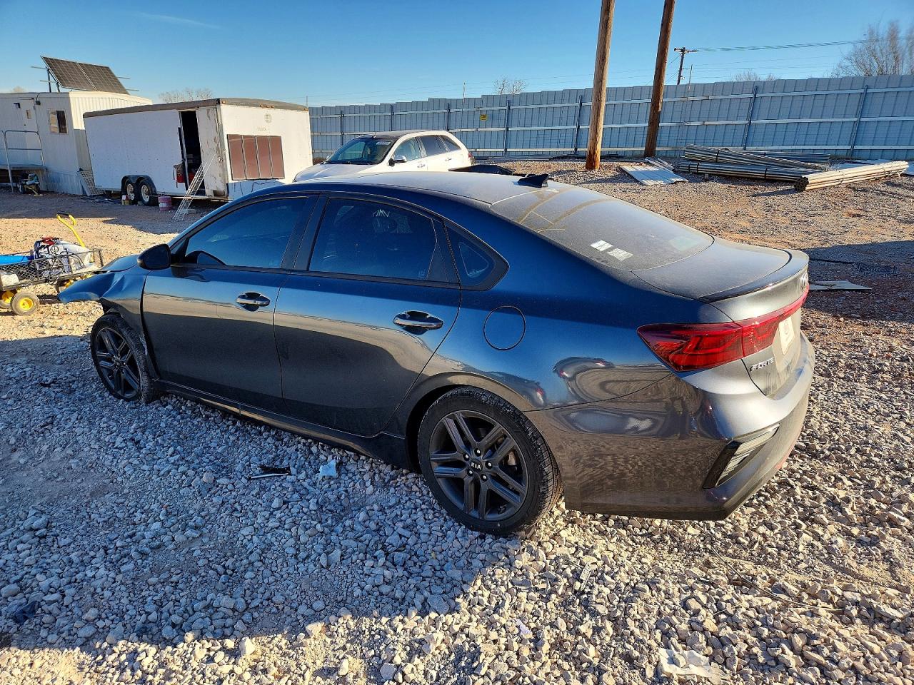 2021 KIA FORTE GT LINE photo 2