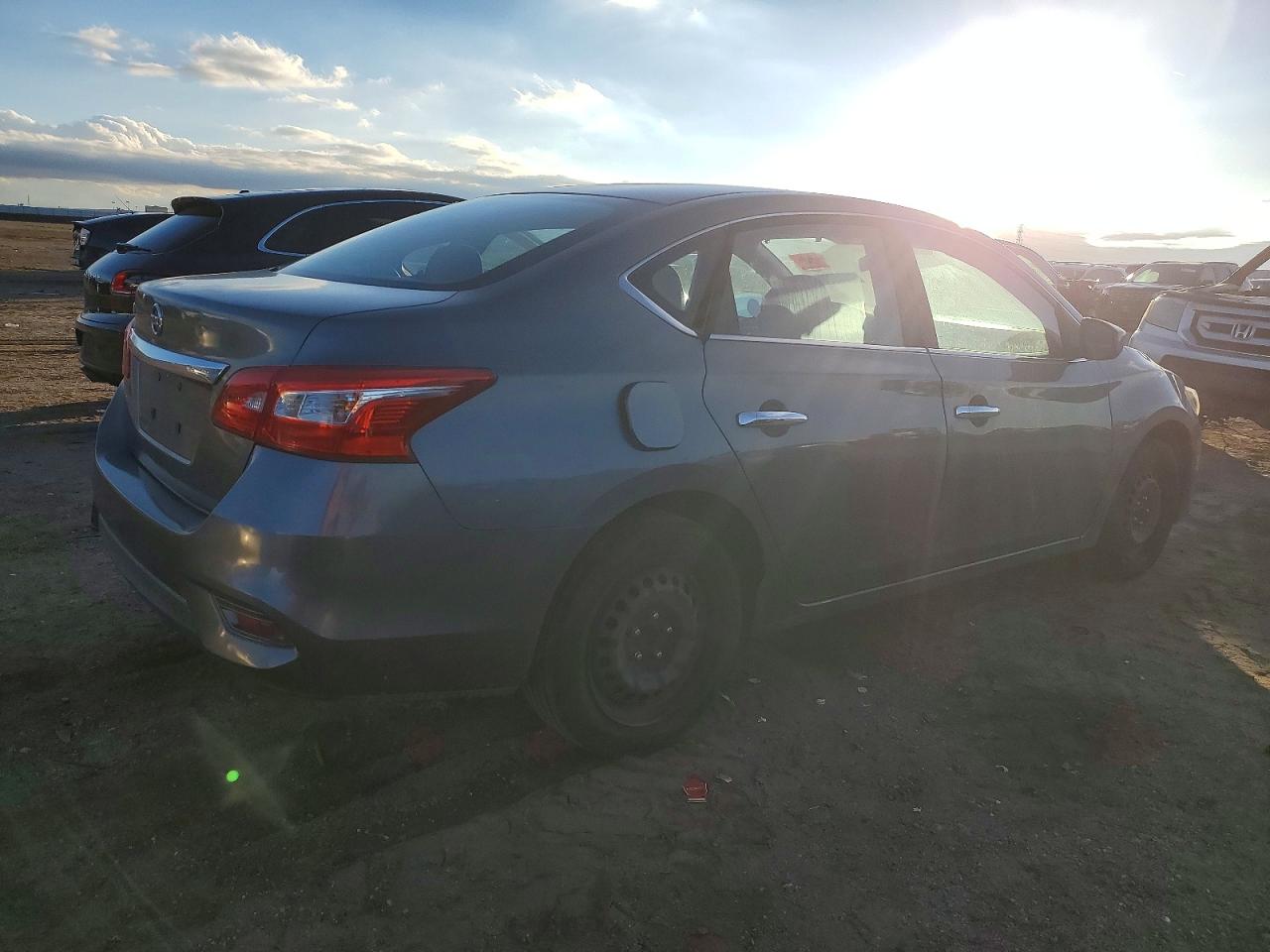 2017 NISSAN SENTRA S photo 3