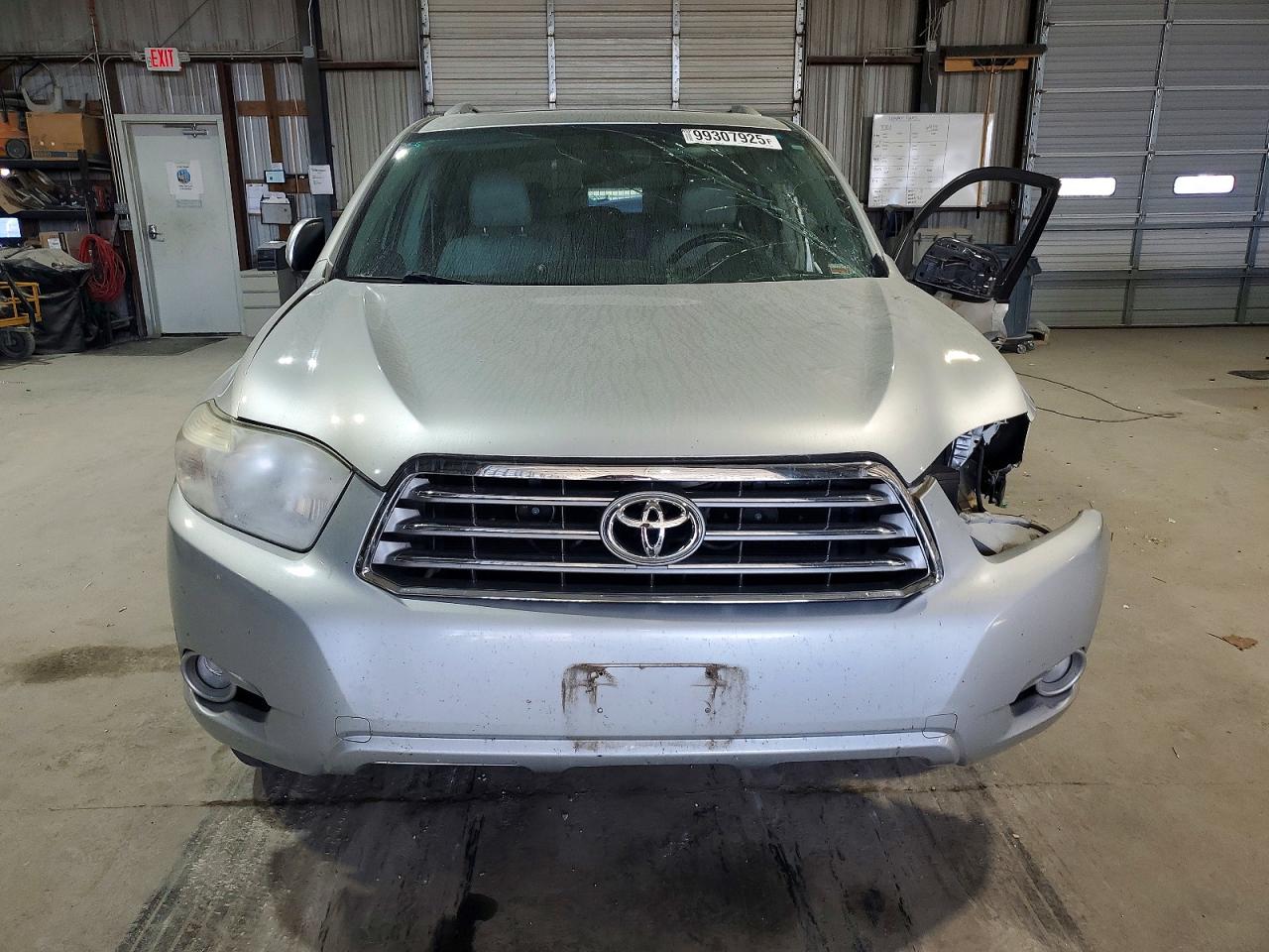 2010 TOYOTA HIGHLANDER LIMITED photo 9