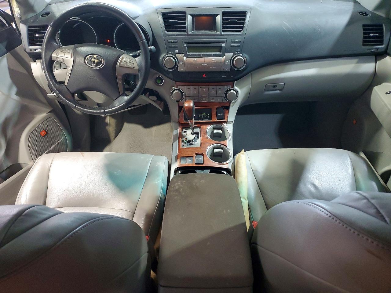 2010 TOYOTA HIGHLANDER LIMITED photo 15