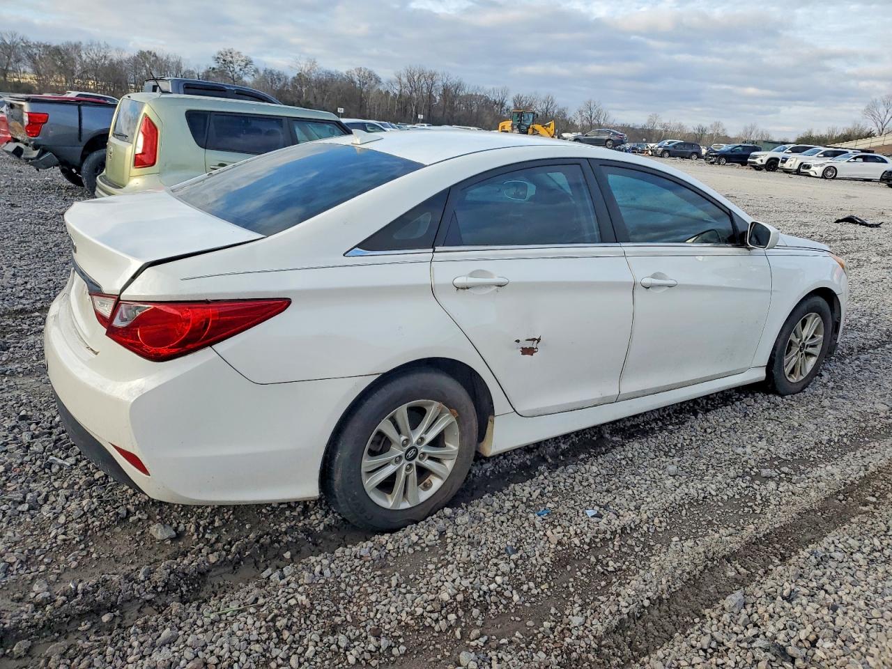 2014 HYUNDAI SONATA GLS photo 3