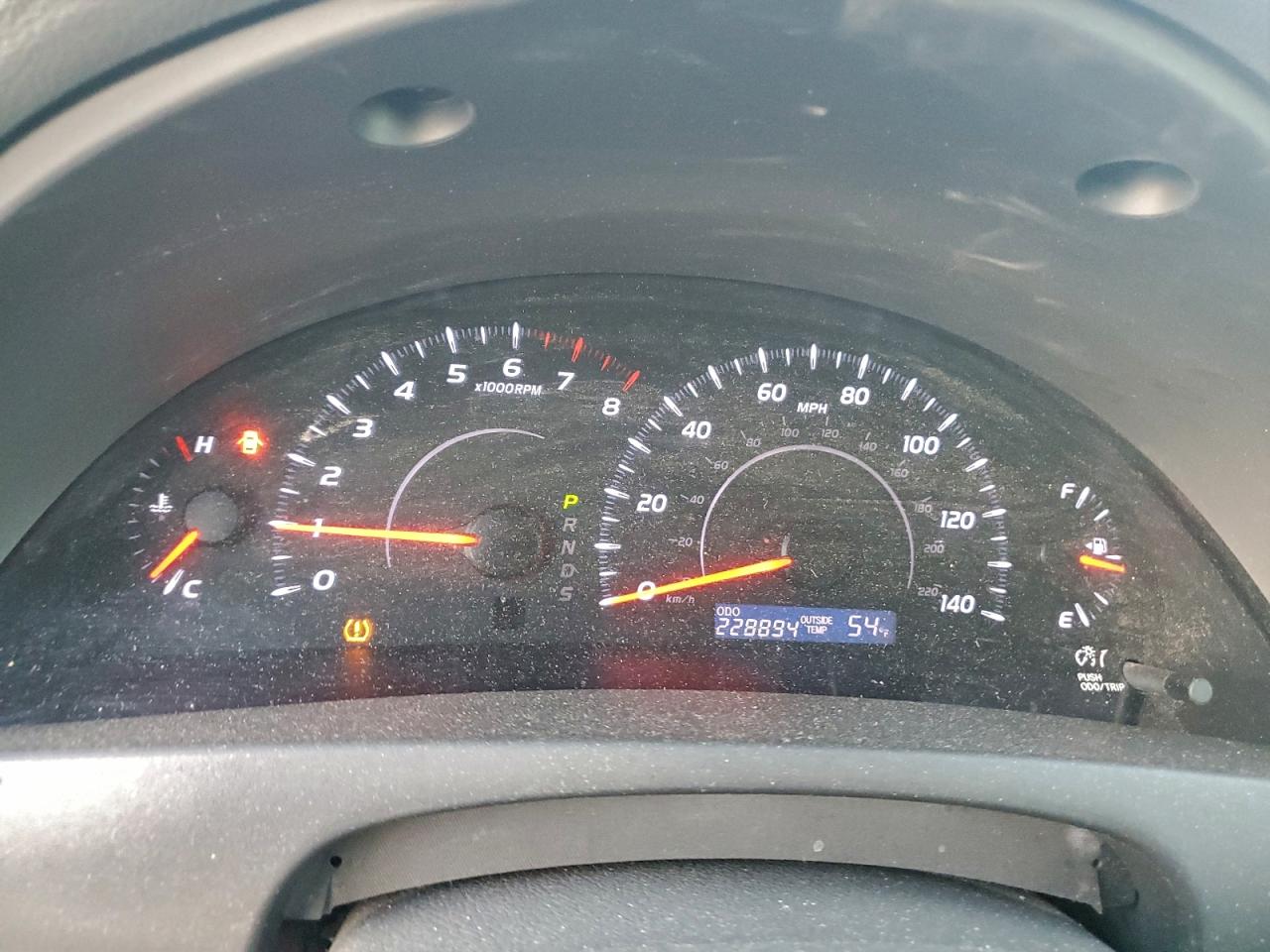 2011 TOYOTA CAMRY BASE photo 9