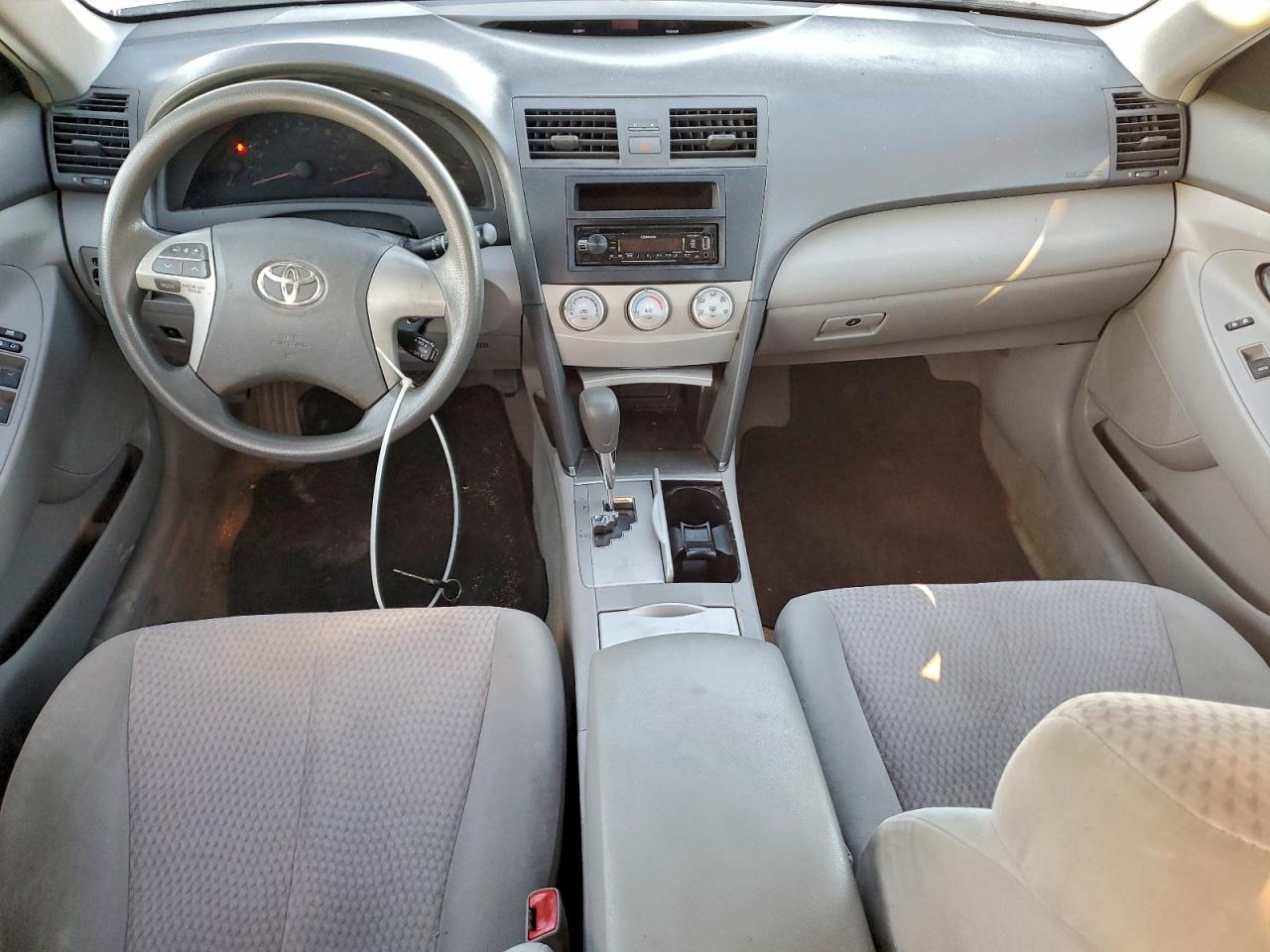 2011 TOYOTA CAMRY BASE photo 8