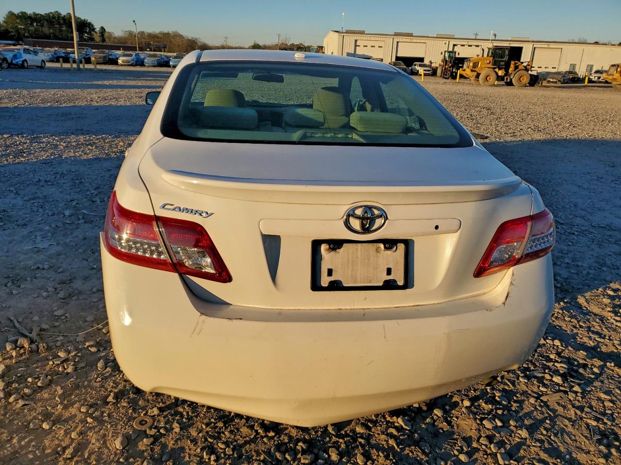 2011 TOYOTA CAMRY BASE photo 6