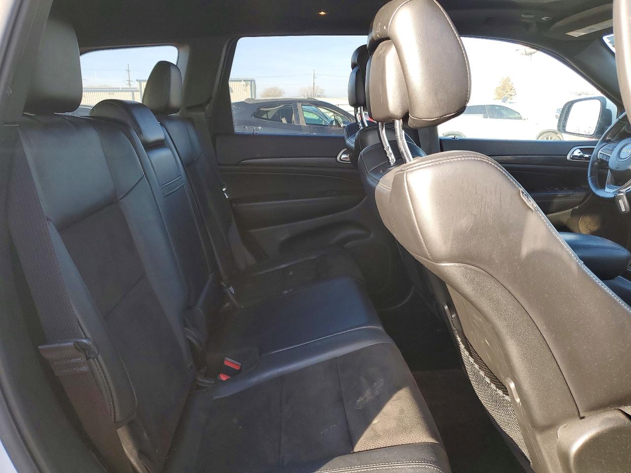 2019 JEEP GRAND CHEROKEE LAREDO photo 10