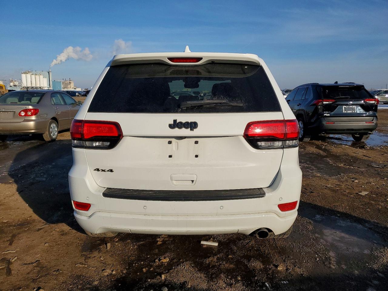 2019 JEEP GRAND CHEROKEE LAREDO photo 6