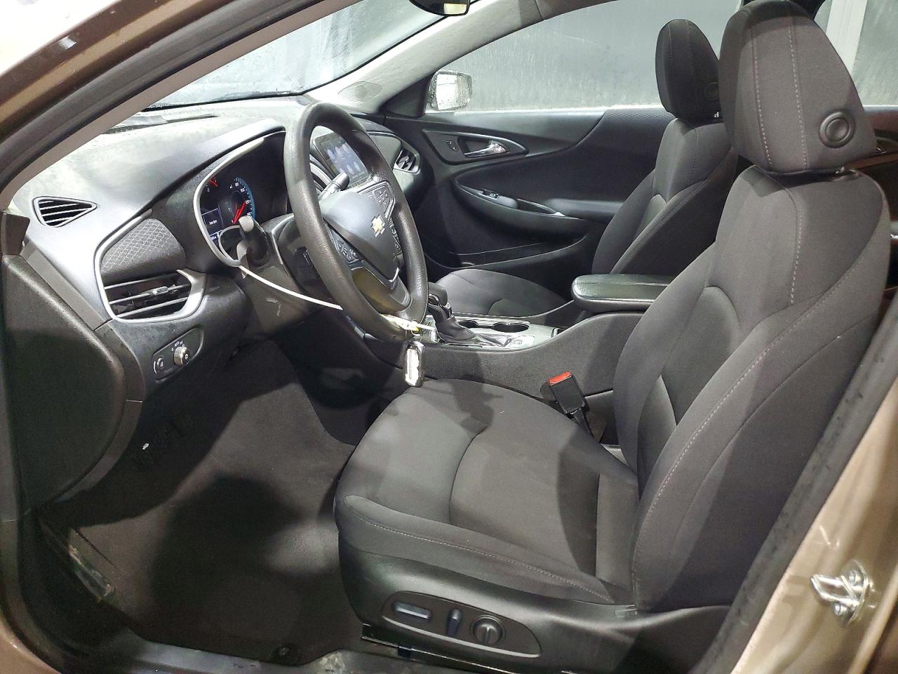 2024 CHEVROLET MALIBU LT photo 13