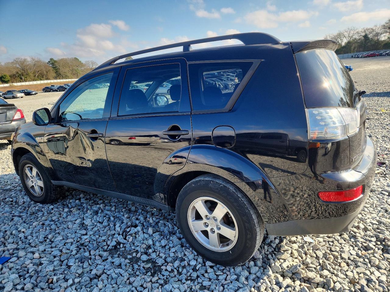 2007 MITSUBISHI OUTLANDER ES photo 2